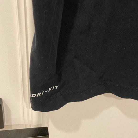 Nike "Just Do it" Dri-Fit T-shirt; Black; Size Small - Picture 3 of 4